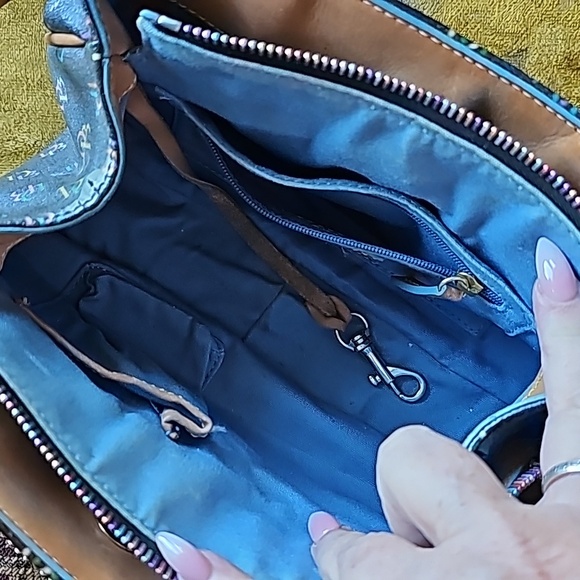 Dooney & Bourke Two Way, Vintage - Picture 9 of 16